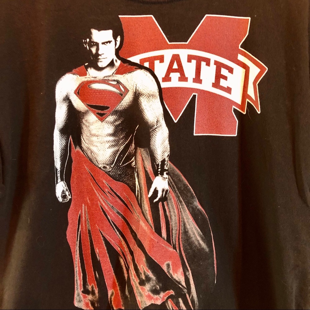 3/$15 Mississippi State Superman T-Shirt Size L